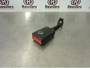 Used Rear seatbelt buckle, right Opel Astra H GTC (L08) 1.4 16V Twinport Price € 10,00 Margin scheme offered by Autorecycling Reuvers B.V.