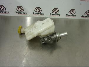 Used Master cylinder Citroen C3 (SC) 1.6 HDi 92 Price € 25,00 Margin scheme offered by Autorecycling Reuvers B.V.