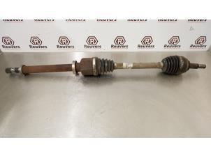 Used Front drive shaft, right Dacia Logan MCV (KS) 1.6 16V Price € 35,00 Margin scheme offered by Autorecycling Reuvers B.V.