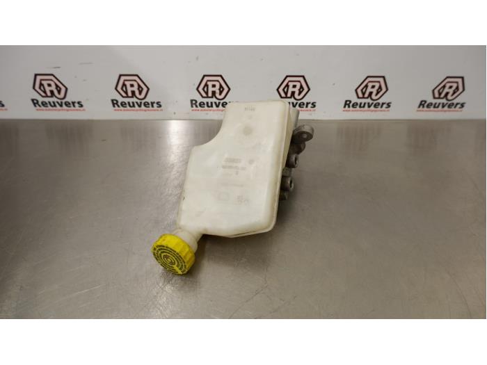 Gebrauchte Hauptbremszylinder Citroen C3 (SC) 1.4 Preis € 25,00 Margenregelung angeboten von Autorecycling Reuvers B.V.