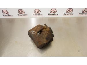 Used Front brake calliper, right Volkswagen Touran (1T1/T2) 1.6 FSI 16V Price € 30,00 Margin scheme offered by Autorecycling Reuvers B.V.