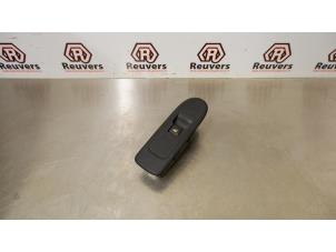 Used Electric window switch Citroen C3 (SC) 1.6 HDi 92 Price € 15,00 Margin scheme offered by Autorecycling Reuvers B.V.