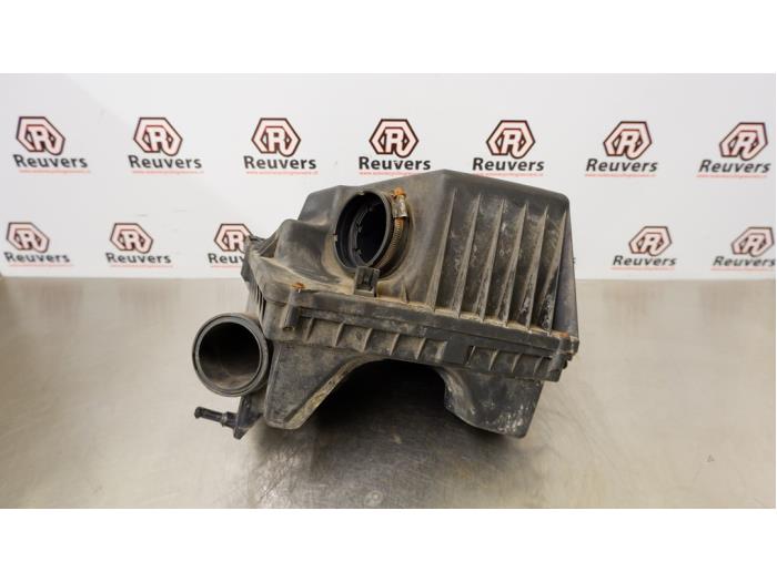 Begagnade Luftfilterhus Opel Zafira (M75) 2.2 16V Direct Ecotec Pris € 20,00 Marginaltabell erbjuds av Autorecycling Reuvers B.V.