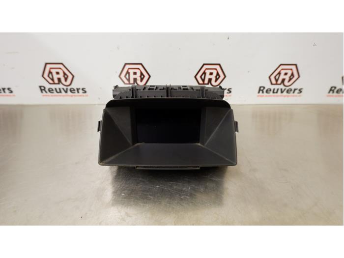 Begagnade Innerdisplay Opel Zafira (M75) 2.2 16V Direct Ecotec Pris € 25,00 Marginaltabell erbjuds av Autorecycling Reuvers B.V.
