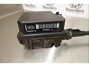 Tempomat van een Kia Sorento I (JC) 2.4 16V 2005