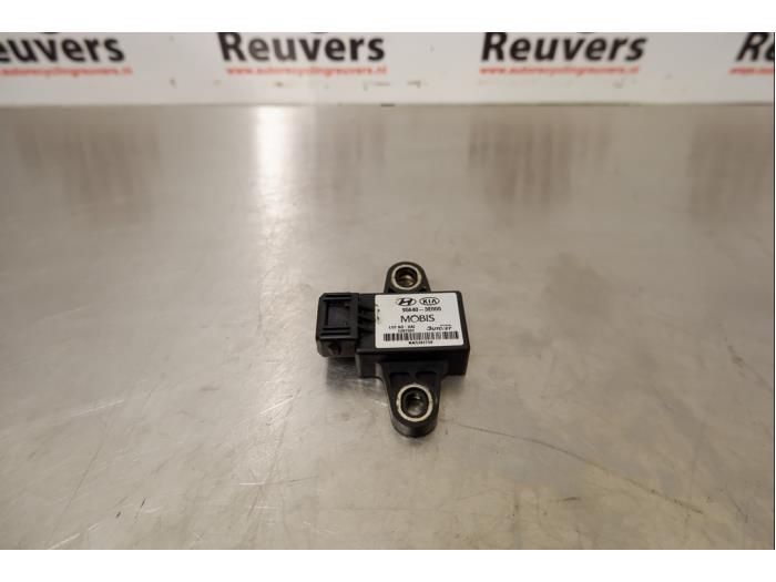Gebrauchte Esp Duo Sensor Kia Sorento I (JC) 2.4 16V Preis € 30,00 Margenregelung angeboten von Autorecycling Reuvers B.V.