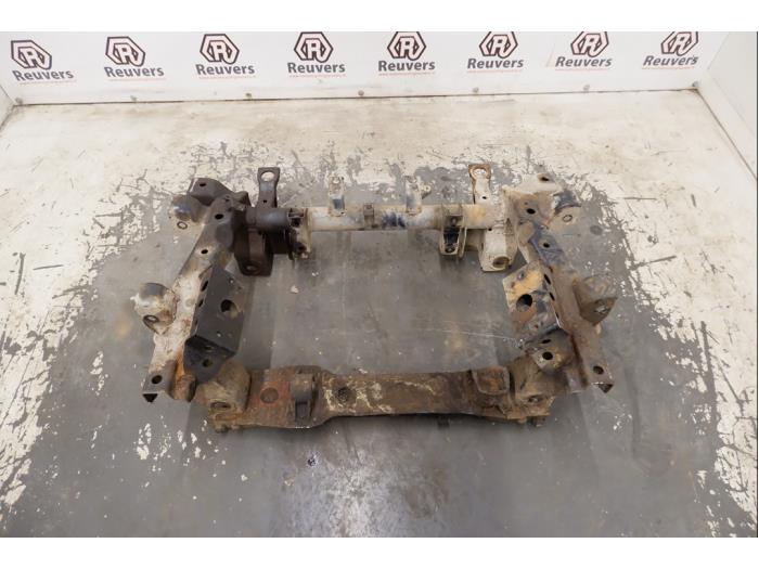 Begagnade Underram Mitsubishi Pajero Hardtop (V6/7) 3.2 DI-D 16V Pris € 100,00 Marginaltabell erbjuds av Autorecycling Reuvers B.V.