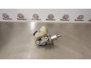 Used Master cylinder BMW Mini One/Cooper (R50) 1.6 16V Cooper Price € 25,00 Margin scheme offered by Autorecycling Reuvers B.V.