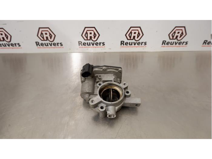 Usagé Boitier papillon Chevrolet Aveo 1.3 D 16V Prix € 30,00 Règlement à la marge proposé par Autorecycling Reuvers B.V.