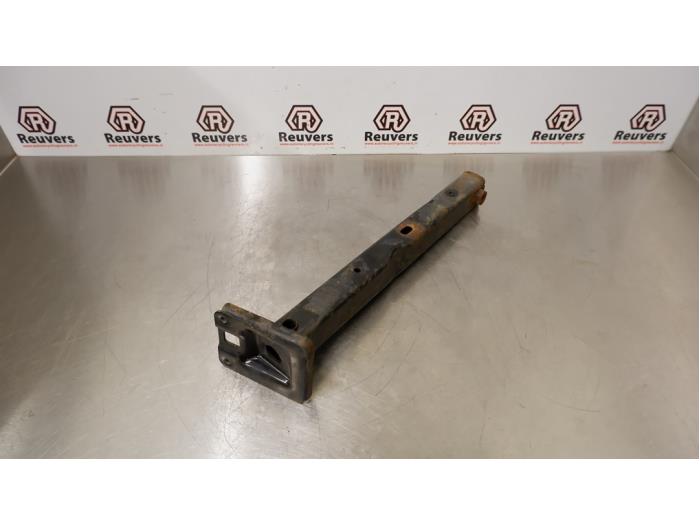 Used Subframe Peugeot 207 SW (WE/WU) 1.4 16V Vti Price € 15,00 Margin scheme offered by Autorecycling Reuvers B.V.