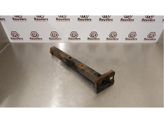 Used Subframe Peugeot 207 SW (WE/WU) 1.4 16V Vti Price € 15,00 Margin scheme offered by Autorecycling Reuvers B.V.