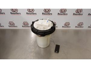 Used Electric fuel pump Peugeot 207 SW (WE/WU) 1.4 16V Vti Price € 35,00 Margin scheme offered by Autorecycling Reuvers B.V.