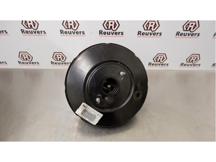 Usados Servofreno Peugeot 207 SW (WE/WU) 1.4 16V Vti Precio € 40,00 Norma de margen ofrecido por Autorecycling Reuvers B.V.