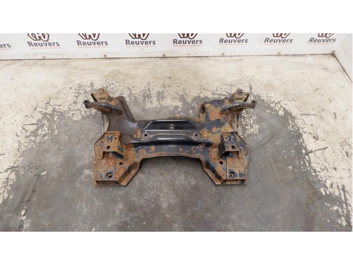 Used Subframe Peugeot 207 SW (WE/WU) 1.4 16V Vti Price € 50,00 Margin scheme offered by Autorecycling Reuvers B.V.