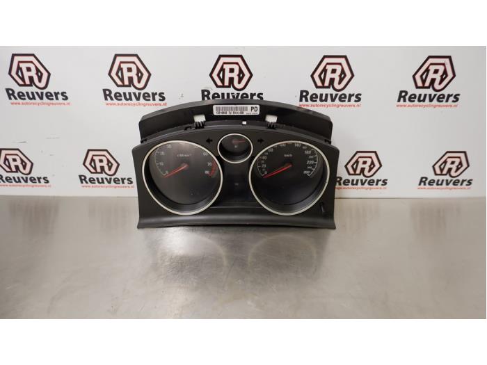 Begagnade Instrumentpanel Opel Zafira (M75) 1.6 16V Pris € 50,00 Marginaltabell erbjuds av Autorecycling Reuvers B.V.