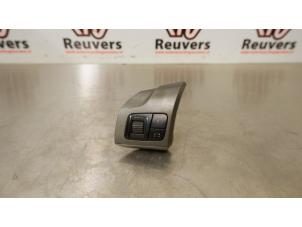 Used Steering wheel mounted radio control Opel Zafira (M75) 2.2 16V Direct Ecotec Price € 10,00 Margin scheme offered by Autorecycling Reuvers B.V.