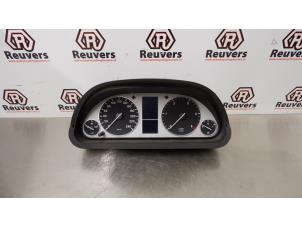 Used Instrument panel Mercedes B (W245,242) 2.0 B-180 CDI 16V Price € 60,00 Margin scheme offered by Autorecycling Reuvers B.V.