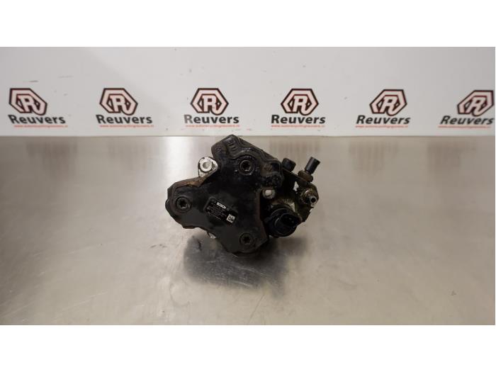 Gebrauchte Kraftstoffpumpe Mechanisch Mercedes B (W245) 2.0 B-180 CDI 16V Preis € 150,00 Margenregelung angeboten von Autorecycling Reuvers B.V.
