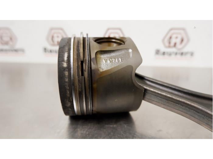 Tlok z Mercedes-Benz B (W245) 2.0 B-180 CDI 16V 2008
