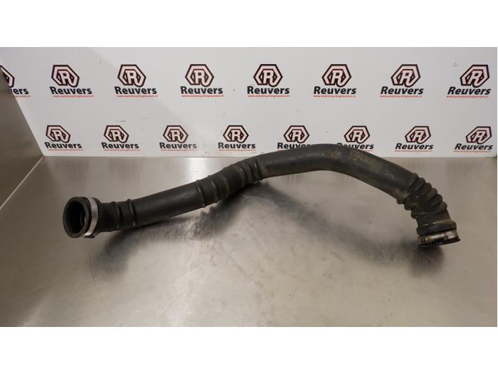 Gebrauchte Intercooler Rohr Volvo V60 I (FW/GW) 1.6 T3 16V Preis € 25,00 Margenregelung angeboten von Autorecycling Reuvers B.V.