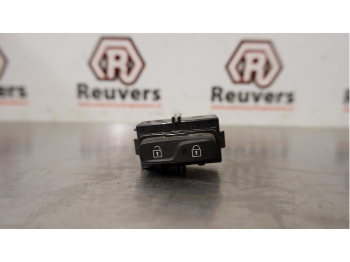 Central Locking Switch Volvo V60 I 1.6 T3 16v - 31318989 Alps