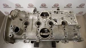 Used Cylinder head Renault Clio II (BB/CB) 1.6 16V Price € 300,00 Margin scheme offered by Autorecycling Reuvers B.V.
