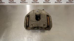 Used Front brake calliper, right BMW 5 serie Touring (E61) 525d 24V Price € 40,00 Margin scheme offered by Autorecycling Reuvers B.V.