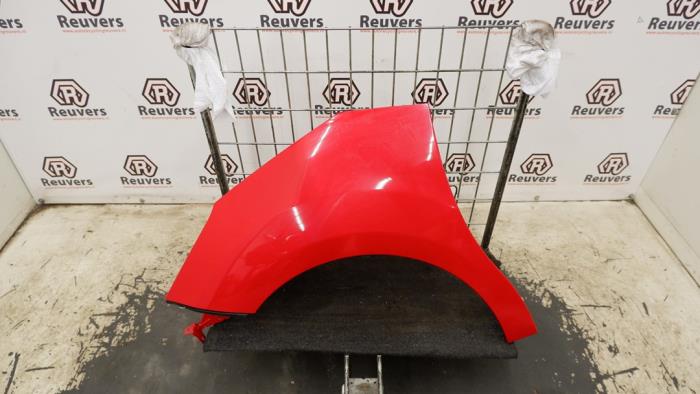 Front wing, left from a Citroën DS3 (SA) 1.6 e-HDi 2012