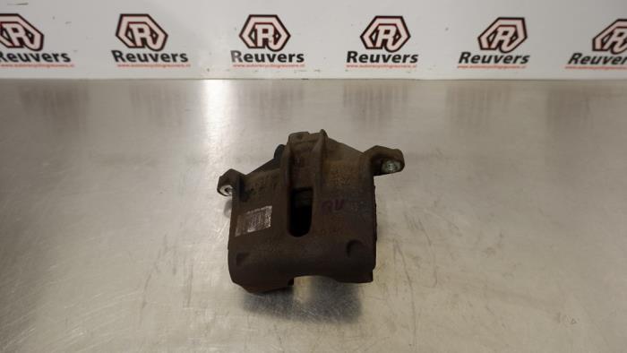 Gebrauchte Bremszange rechts vorne Citroen DS3 (SA) 1.6 e-HDi Preis € 25,00 Margenregelung angeboten von Autorecycling Reuvers B.V.