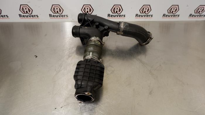 Intercooler Rohr van een Citroën DS3 (SA) 1.6 e-HDi 2012