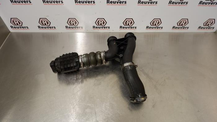 Usagé Tube intercooler Citroen DS3 (SA) 1.6 e-HDi Prix € 25,00 Règlement à la marge proposé par Autorecycling Reuvers B.V.
