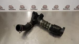 Intercooler Rohr van een Citroën DS3 (SA) 1.6 e-HDi 2012