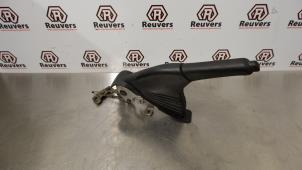 Used Parking brake lever Opel Combo 1.3 CDTI 16V ecoFlex Price € 35,00 Margin scheme offered by Autorecycling Reuvers B.V.
