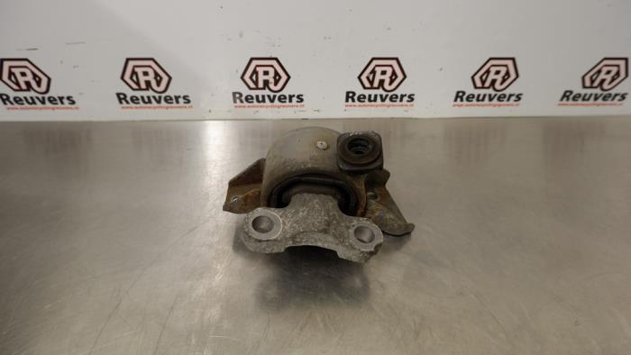 Gebrauchte Motorlager Opel Corsa D 1.2 16V Preis € 20,00 Margenregelung angeboten von Autorecycling Reuvers B.V.
