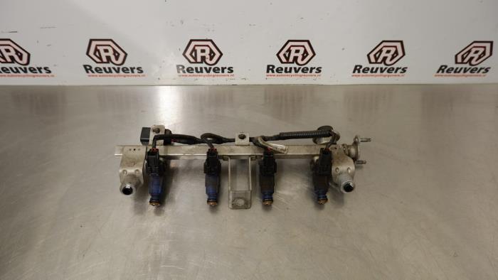 Usagé Système d'injection Hyundai i10 (F5) 1.1i 12V Prix € 40,00 Règlement à la marge proposé par Autorecycling Reuvers B.V.