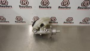Used Master cylinder Opel Tigra Twin Top 1.3 CDTi 16V Price € 35,00 Margin scheme offered by Autorecycling Reuvers B.V.