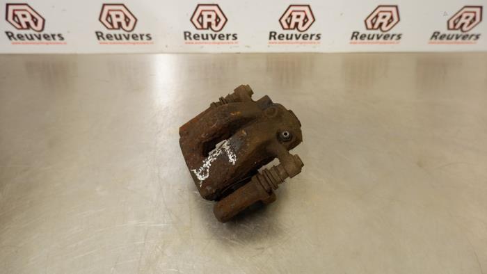 Gebrauchte Bremszange links hinten BMW 1 serie (E87/87N) 116i 1.6 16V Preis € 35,00 Margenregelung angeboten von Autorecycling Reuvers B.V.