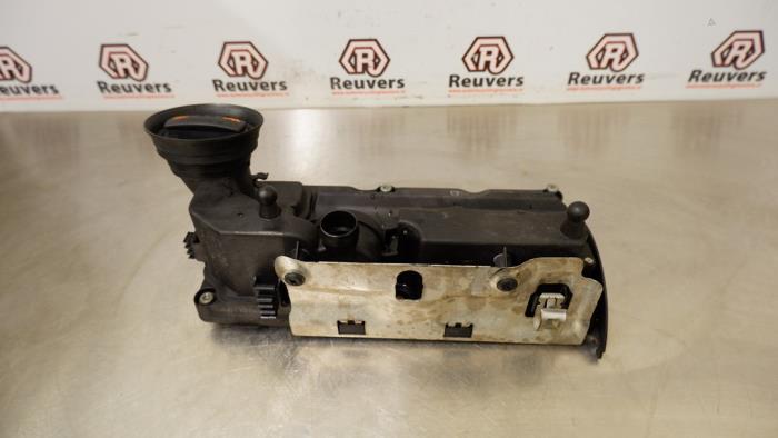 Couvercle soupapes d'un Volkswagen Polo V (6R) 1.2 TDI 12V BlueMotion 2011