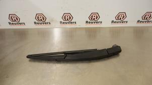 Used Rear wiper arm Renault Twingo II (CN) 1.5 dCi 90 FAP Price € 15,00 Margin scheme offered by Autorecycling Reuvers B.V.