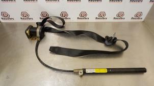 Used Front seatbelt, right Volkswagen Golf III Cabrio Restyling (1E7) 1.8 Kat. Price € 35,00 Margin scheme offered by Autorecycling Reuvers B.V.