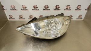 Used Headlight, left Peugeot 807 2.2 HDiF 16V Price € 50,00 Margin scheme offered by Autorecycling Reuvers B.V.