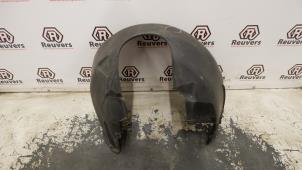 Used Wheel arch liner BMW 7 serie (E65/E66/E67) 745i,Li 4.4 V8 32V Price € 35,00 Margin scheme offered by Autorecycling Reuvers B.V.