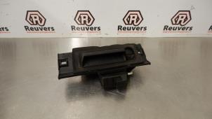 Used Tailgate handle Peugeot 206 (2A/C/H/J/S) 1.4 XR,XS,XT,Gentry Price € 20,00 Margin scheme offered by Autorecycling Reuvers B.V.