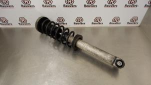 Used Rear shock absorber rod, right BMW 7 serie (E65/E66/E67) 745i,Li 4.4 V8 32V Price € 60,00 Margin scheme offered by Autorecycling Reuvers B.V.