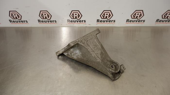 Used Engine mount BMW 7 serie (E65/E66/E67) 745i,Li 4.4 V8 32V Price € 30,00 Margin scheme offered by Autorecycling Reuvers B.V.