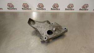 Used Engine mount BMW 1 serie (E81) 118d 16V Price € 20,00 Margin scheme offered by Autorecycling Reuvers B.V.