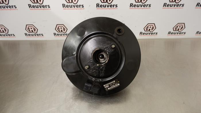 Usagé Servo frein Ford Focus 3 Wagon 1.0 Ti-VCT EcoBoost 12V 100 Prix € 50,00 Règlement à la marge proposé par Autorecycling Reuvers B.V.