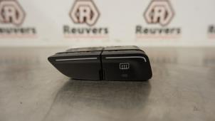 Used Rear window heating switch Ford Focus 3 Wagon 1.0 Ti-VCT EcoBoost 12V 100 Price € 10,00 Margin scheme offered by Autorecycling Reuvers B.V.
