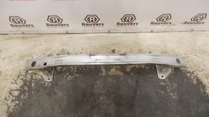 Used Front bumper frame Renault Modus/Grand Modus (JP) 1.2 16V Price € 25,00 Margin scheme offered by Autorecycling Reuvers B.V.