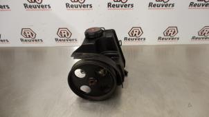 Used Power steering pump Peugeot 206 (2A/C/H/J/S) 1.4 XR,XS,XT,Gentry Price € 35,00 Margin scheme offered by Autorecycling Reuvers B.V.